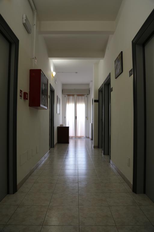 Hotel Villa Dina Rimini Exterior photo